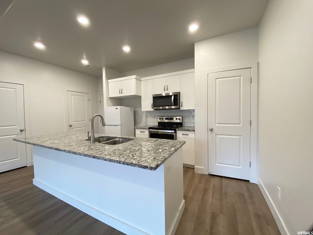 387 S 1540 E, Hyrum, UT 84319 — photo 5