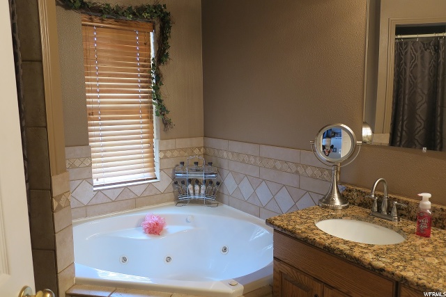 435 W Main St S, Torrey, UT 84775 — photo 11