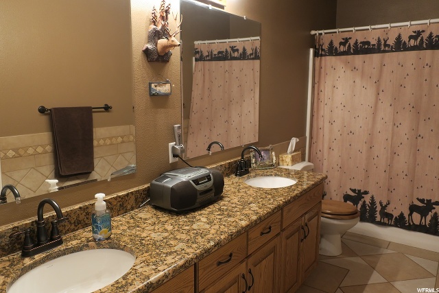 435 W Main St S, Torrey, UT 84775 — photo 12