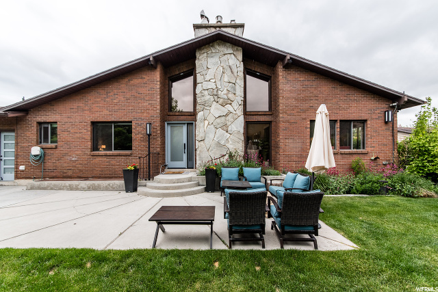 740 S Grandview Dr, Providence, UT 84332 — photo 2