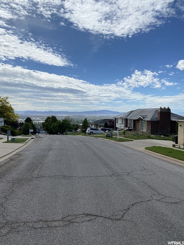 831 E San Simeon Way, Bountiful, UT 84010 — photo 3