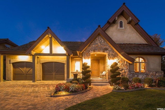 8293 S Bavarian Ct, Cottonwood Heights, UT 84093