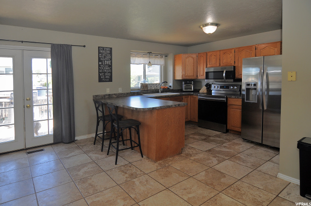 437 W 180 N, Clearfield, UT 84015 — photo 2