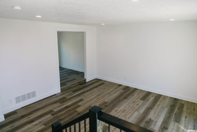 5522 S 2800 W, Roy, UT 84067 — photo 9
