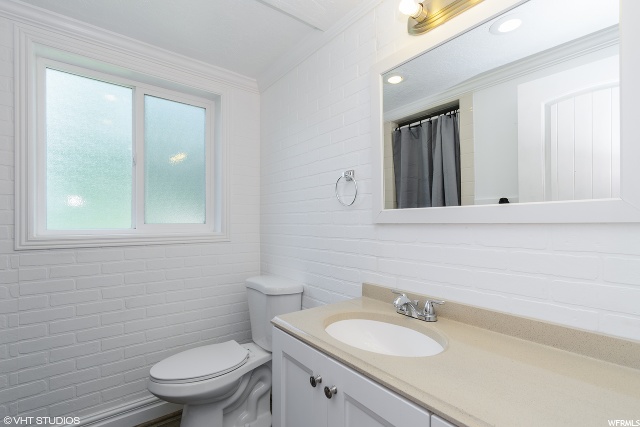 565 N Colonial St E, Layton, UT 84041 — photo 10