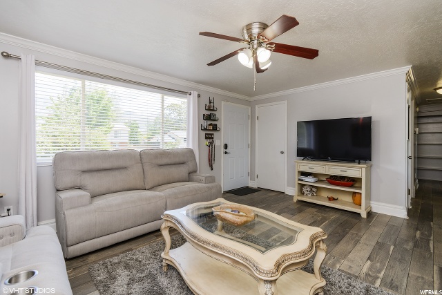 565 N Colonial St E, Layton, UT 84041 — photo 3