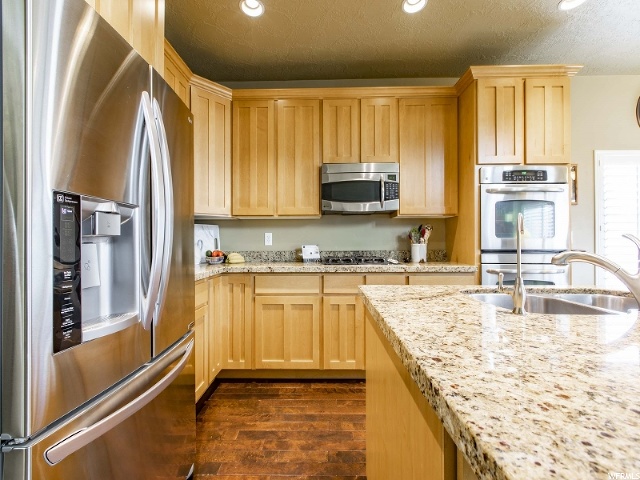 2067 E 230 S, Spanish Fork, UT 84660 — photo 9