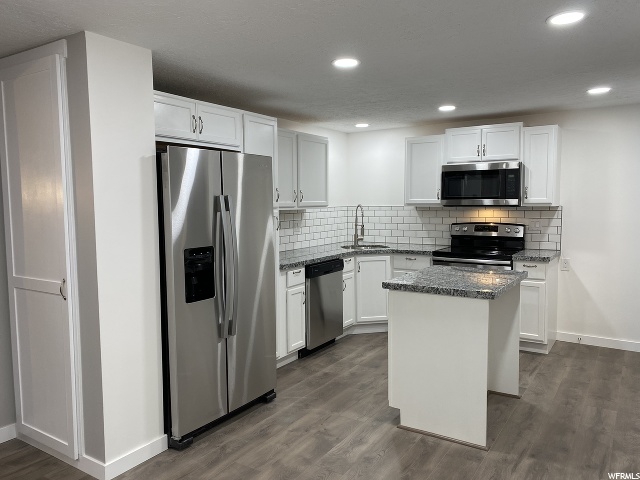 574 W 1950 N, Clinton, UT 84015 — photo 2