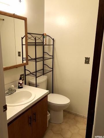 742 E 300 S, Hyrum, UT 84319 — photo 8