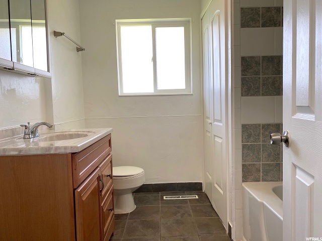 587 W 300 N, Hyrum, UT 84319 — photo 10