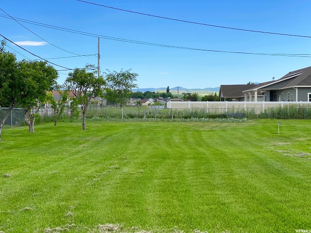 587 W 300 N, Hyrum, UT 84319 — photo 3