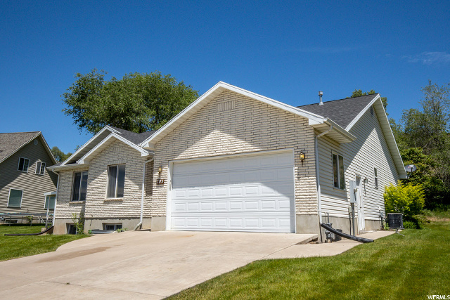 705 E 350 S, River Heights, UT 84321 — photo 3