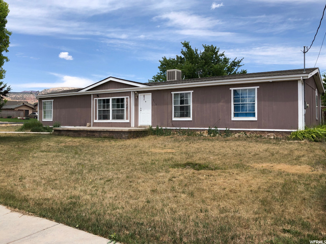 315 E 700 N, Richfield, UT 84701 — photo 2