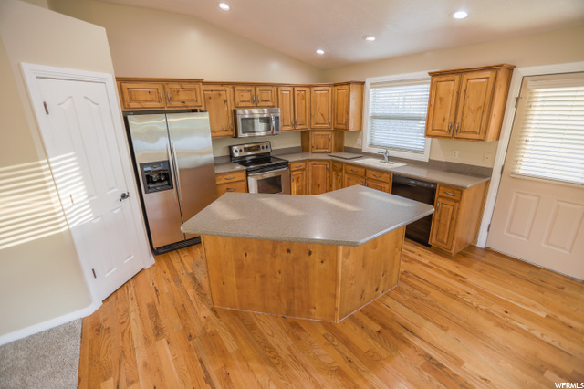 6847 S 1650 E, Uintah, UT 84405 — photo 7