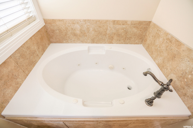 6847 S 1650 E, Uintah, UT 84405 — photo 11