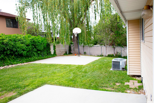 1108 E 8600 S, Sandy, UT 84094 — photo 9