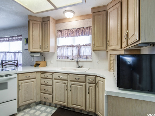 328 E 1600 S, Bountiful, UT 84010 — photo 4