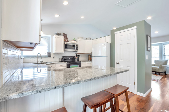 540 S 875 E, Layton, UT 84041 — photo 5