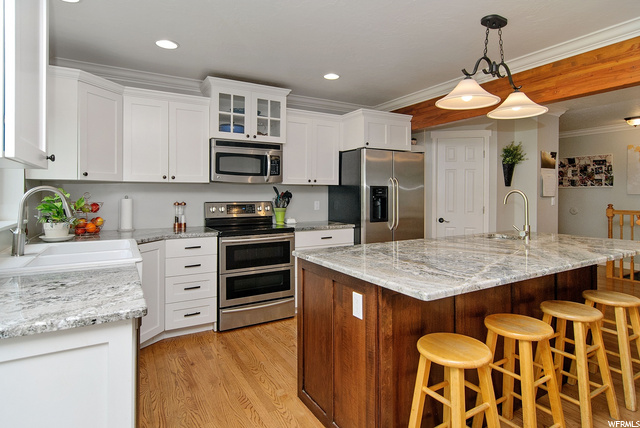 891 Ash Dr, Layton, UT 84040 — photo 2