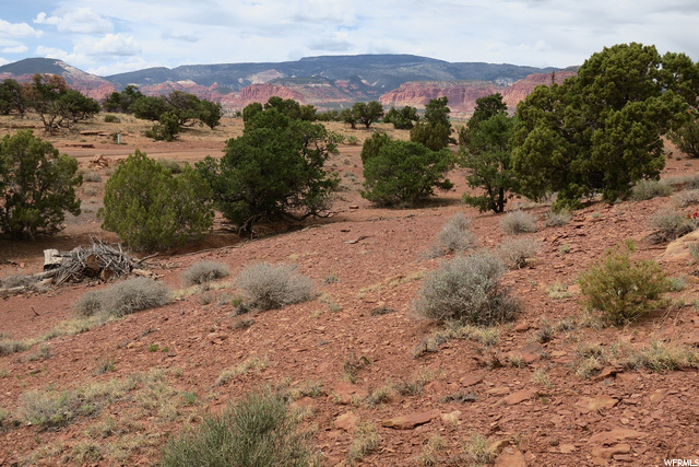 600 S 500 Dr E, Torrey, UT 84775 — photo 3