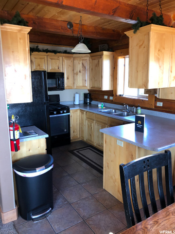 559 W Raspberry Patch Rd, Garden City, UT 84028 — photo 10