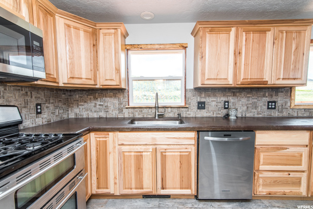 11073 N Brian Ln, Tremonton, UT 84337 — photo 6