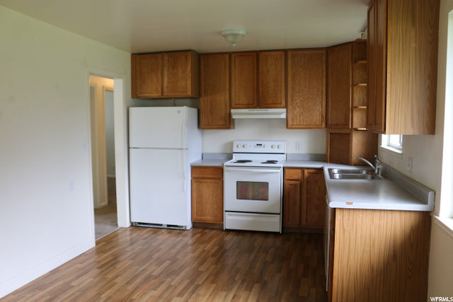 920 N 275 E, Orem, UT 84057 — photo 2