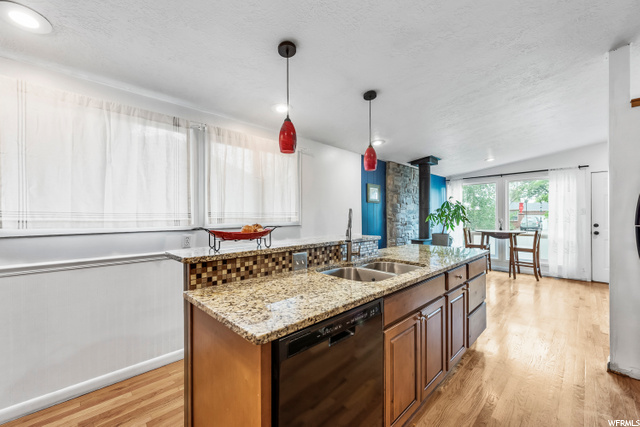 768 E 8425 S, Sandy, UT 84094 — photo 8