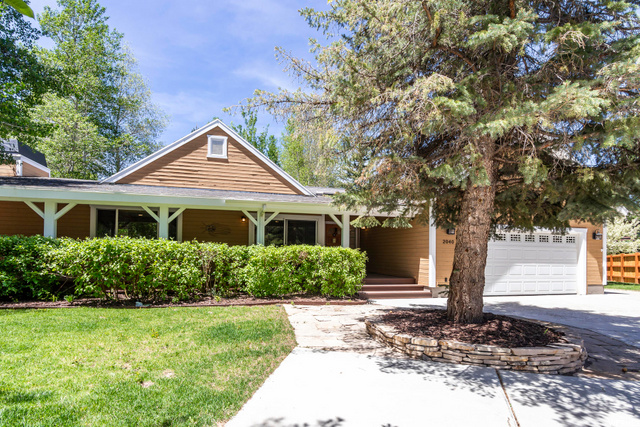 2040 Lucky John Dr, Park City, UT 84060