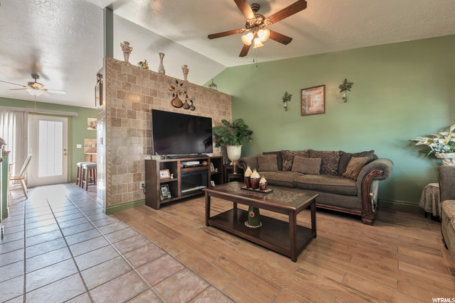 69 N 360 W, Clearfield, UT 84015 — photo 7