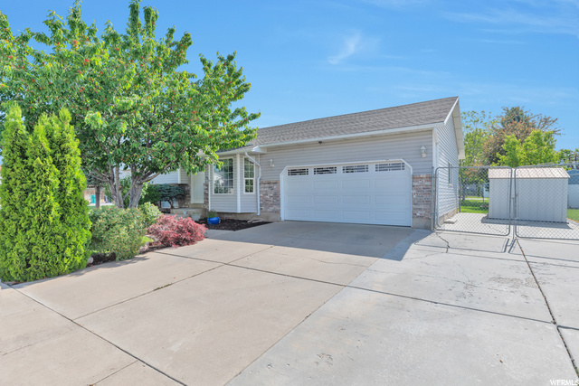 69 N 360 W, Clearfield, UT 84015 — photo 2