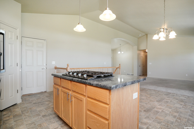 5627 S 3200 W, Roy, UT 84067 — photo 12