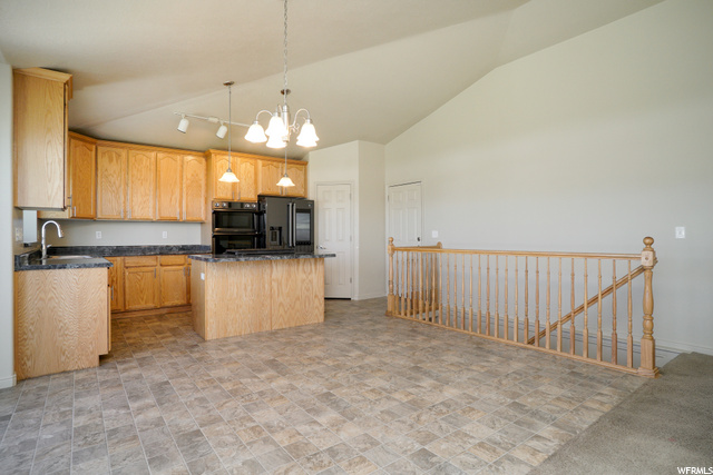 5627 S 3200 W, Roy, UT 84067 — photo 7