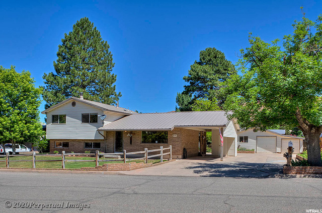 571 E 200 S, Moab, UT 84532 — photo 7