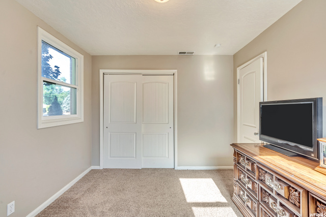 281 Barbara St, Layton, UT 84041 — photo 8
