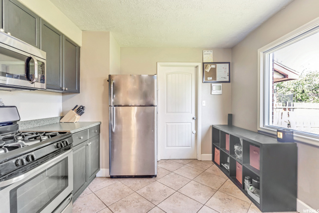 281 Barbara St, Layton, UT 84041 — photo 5
