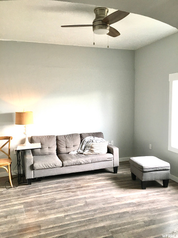 586 2nd St, Ogden, UT 84404 — photo 3