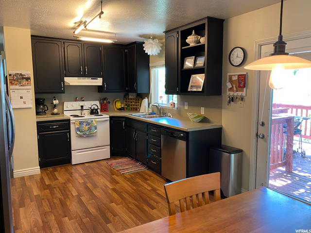 946 S 50 E, Layton, UT 84041 — photo 3