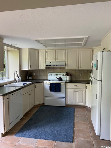 990 Edgewood Dr, Ogden, UT 84403 — photo 6
