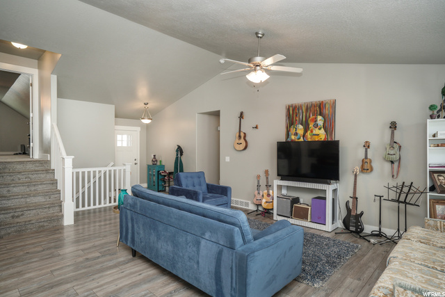 565 S 3300 W, Syracuse, UT 84075 — photo 2