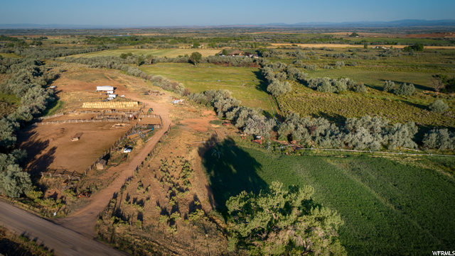 4689 N 10500 E, Lapoint, UT 84039 — photo 5