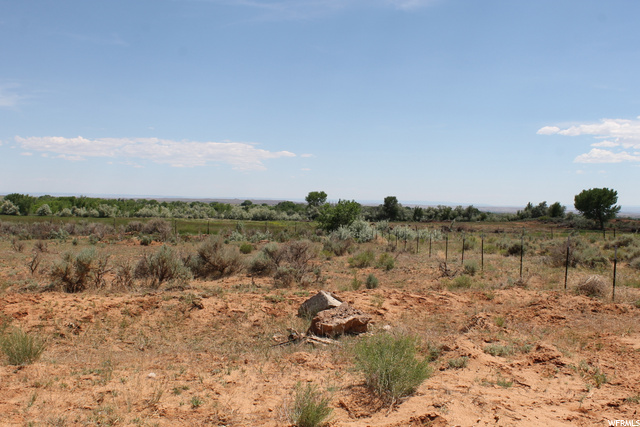 5467 N 9500 E, Lapoint, UT 84039 — photo 10