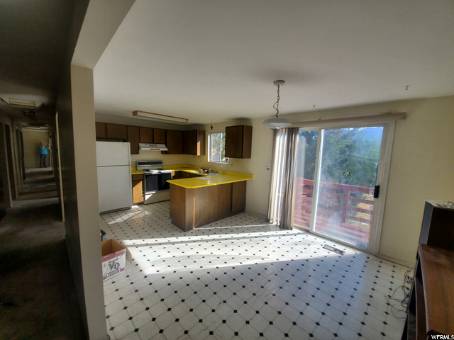 959 E Violet Dr, Sandy, UT 84094 — photo 5