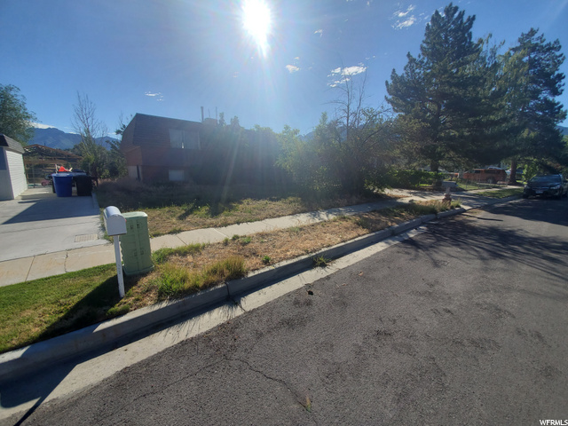 959 E Violet Dr, Sandy, UT 84094 — photo 2
