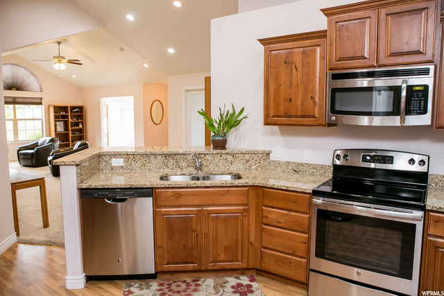 365 E 2280 N #A, North Logan, UT 84341 — photo 5