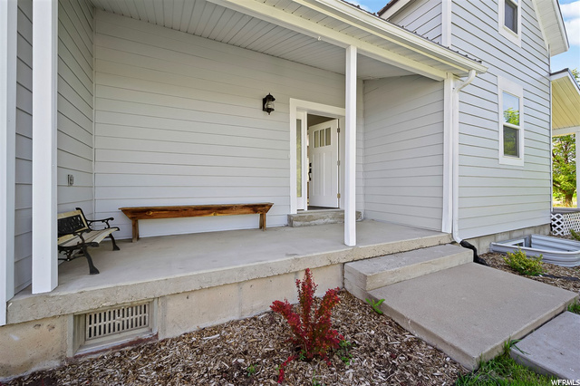 111 E 8900 S, Paradise, UT 84328 — photo 2