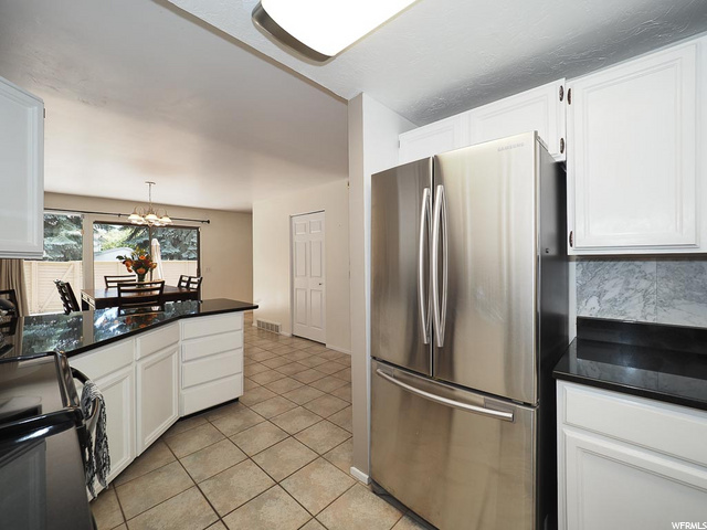 3088 E Nordic Dr, Sandy, UT 84093 — photo 7