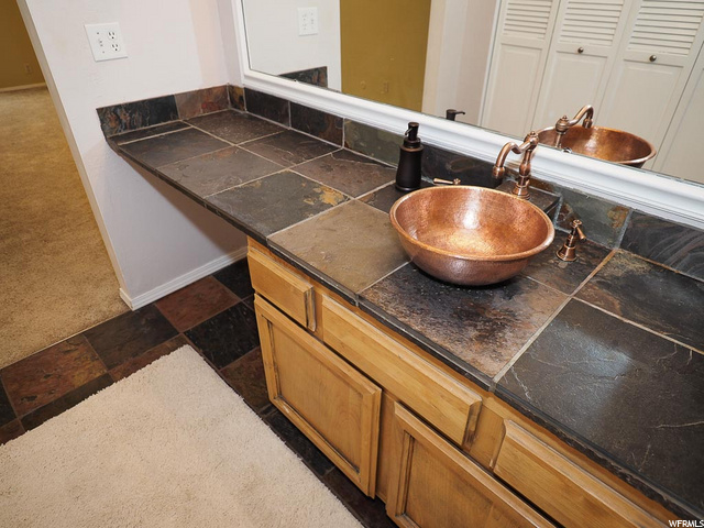 3088 E Nordic Dr, Sandy, UT 84093 — photo 9