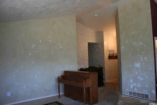 2447 W 2580 N, Clinton, UT 84015 — photo 12