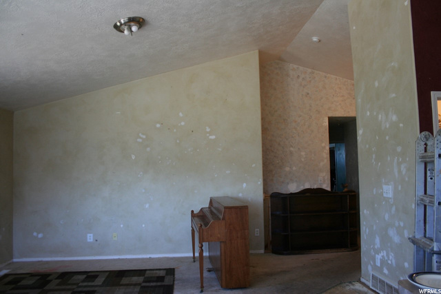 2447 W 2580 N, Clinton, UT 84015 — photo 11